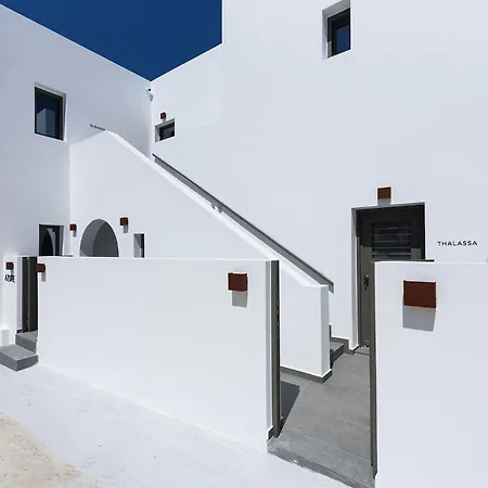 Azure Nyaraló